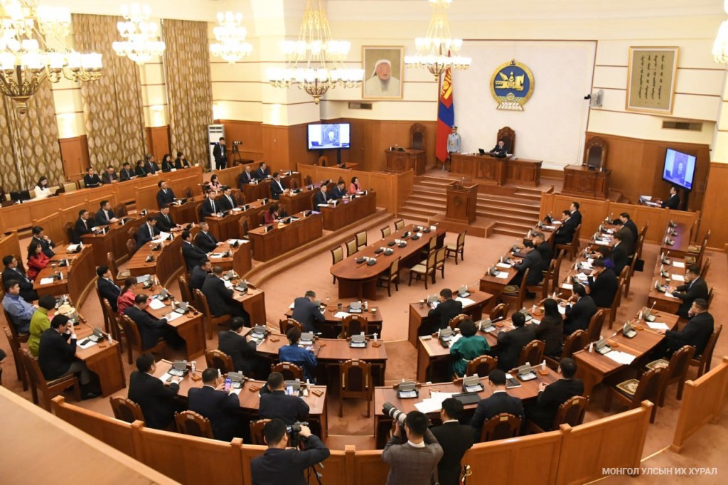 Г.ЗАНДАНШАТАР: ТООН ҮЗҮҮЛЭЛТ ИРГЭДИЙН ХОДООДЫГ ЦАТГАХГҮЙ, ТЭД ШУДАРГА ЁСЫГ ХҮСЧ&nbsp;БАЙНА