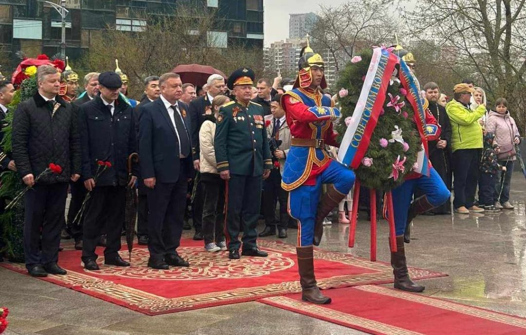 ЯЛАЛТЫН БАЯРЫГ УЛААНБААТАРТ ТЭМДЭГЛЭН&nbsp;ӨНГӨРҮҮЛЛЭЭ