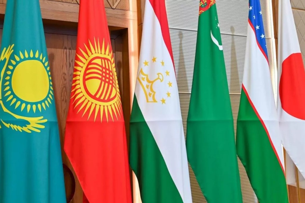 Станы 5 багаараа мэргэн нүүдэл хийсээр&nbsp;байна