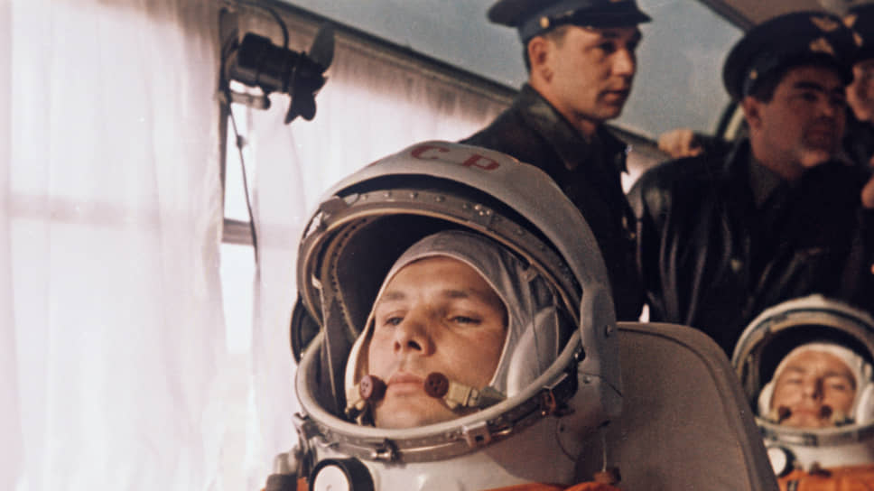 ЗХУ ба АНУ-ын сансрын гарааны&nbsp;өрсөлдөөн