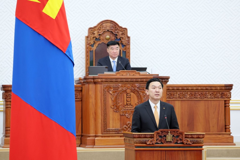 МАН гурав дахь спикер, Ерөнхий сайдынхаа нүүрийг үзсэнээр АН-ын шорвог түүх цайрлаа